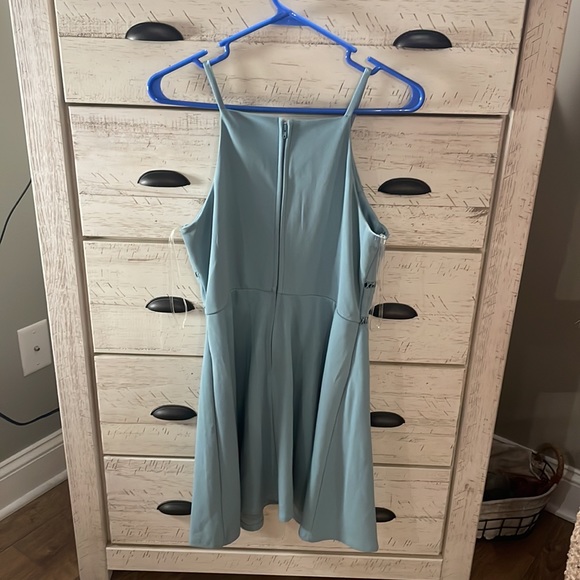 Green/Gray dress - Picture 4 of 5
